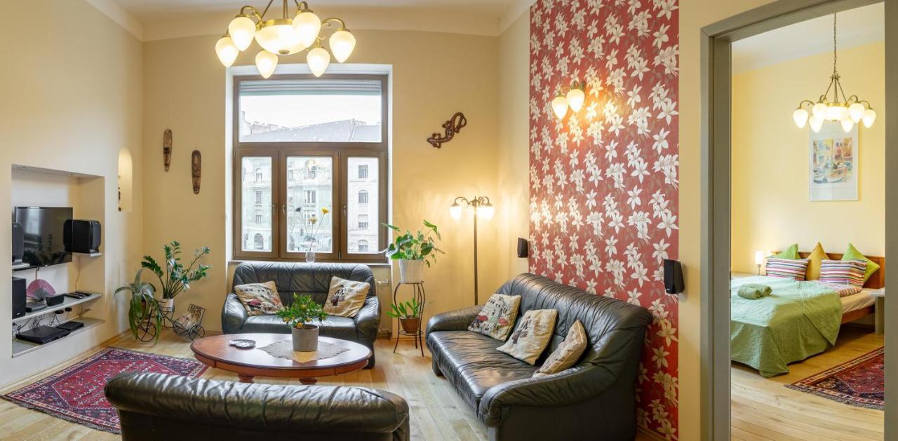 Jewel In Buda Apartment Budapest Exterior foto
